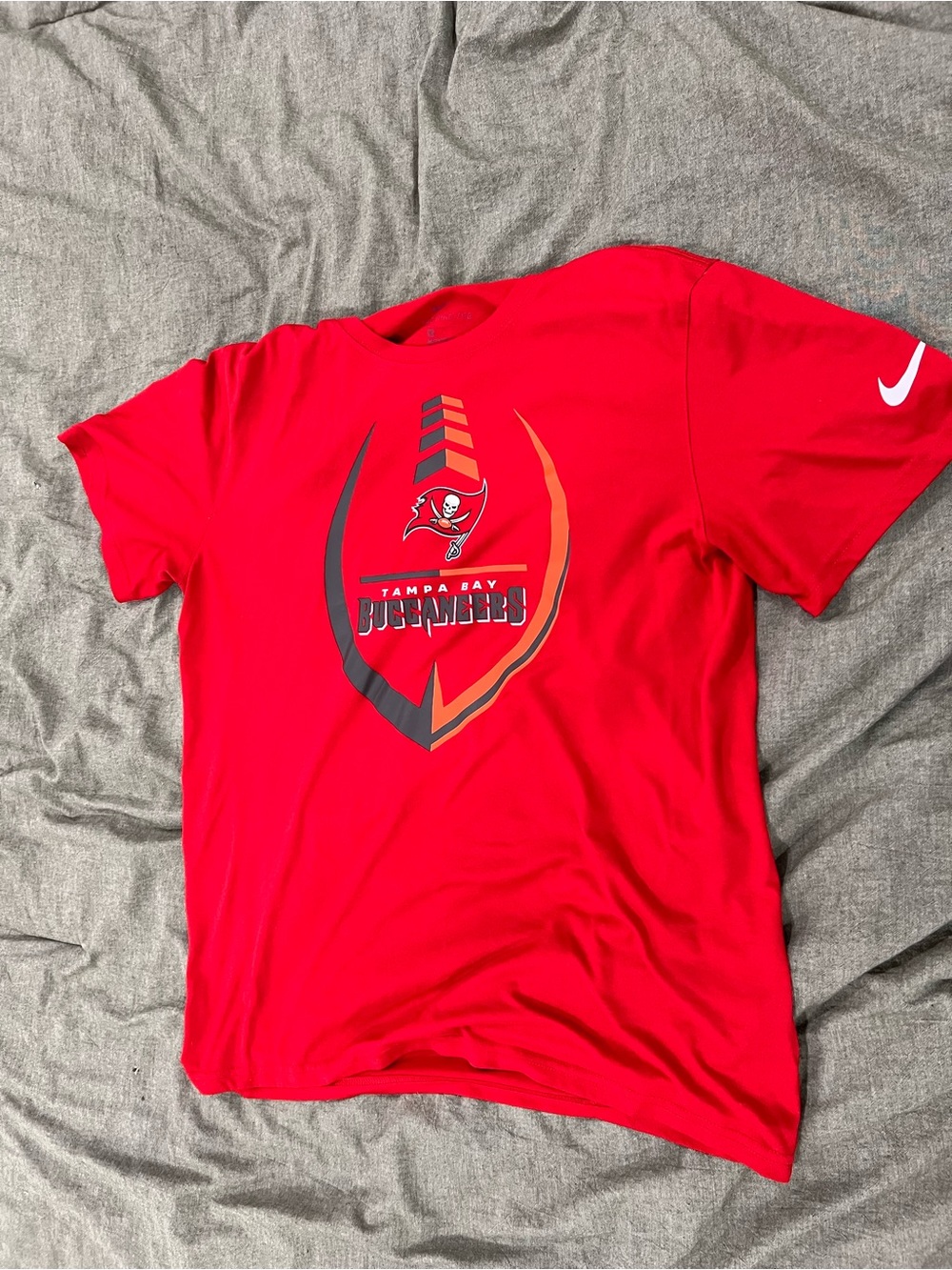 Nike Red Tampa Bay Buccaneers Graphic Short-Sleeve Tee